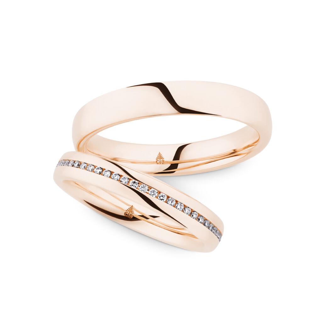 Roségoldene Trauringe mit feiner Diamantreihe – elegante Eheringe von Juwelier Otto Parr
